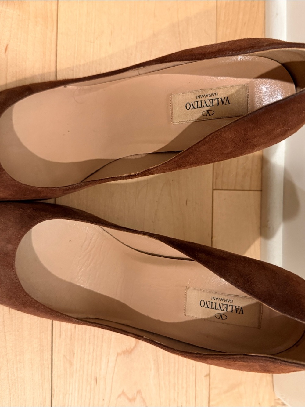 Valentino Brown Suede Round-Toe Pumps - Picture 5 of 10